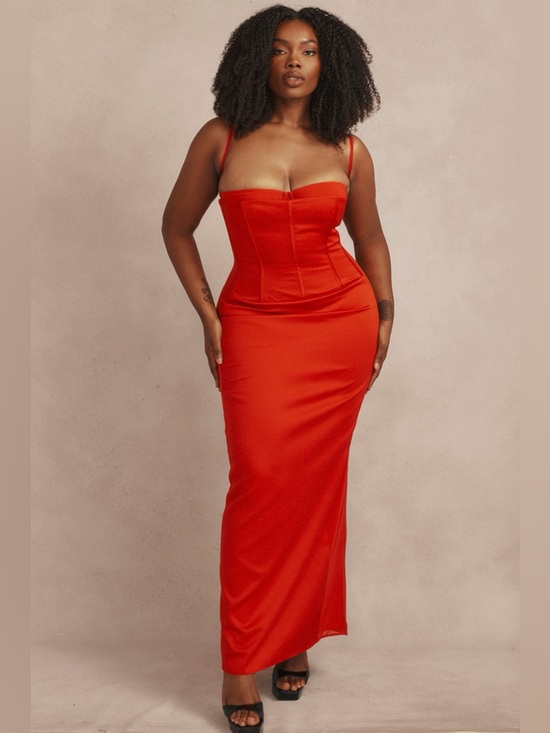house of cb red corset dress 'Shani' Satin Maxi NWOT it features flattering cups and a floaty hem to showcase those bronzed Summer legs. Carmen Dress